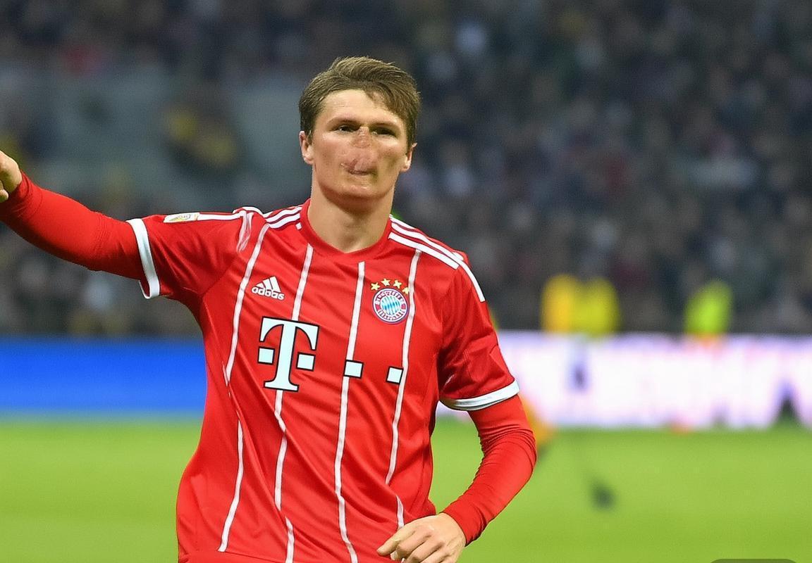 拜仁慕尼黑豪取德甲12连胜！莱万破门纳帅战术奏效，积分榜8分领跑